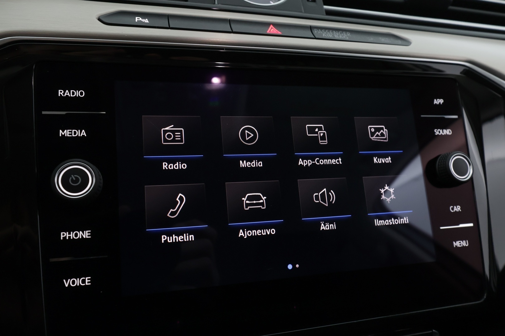 VOLKSWAGEN Passat 2018