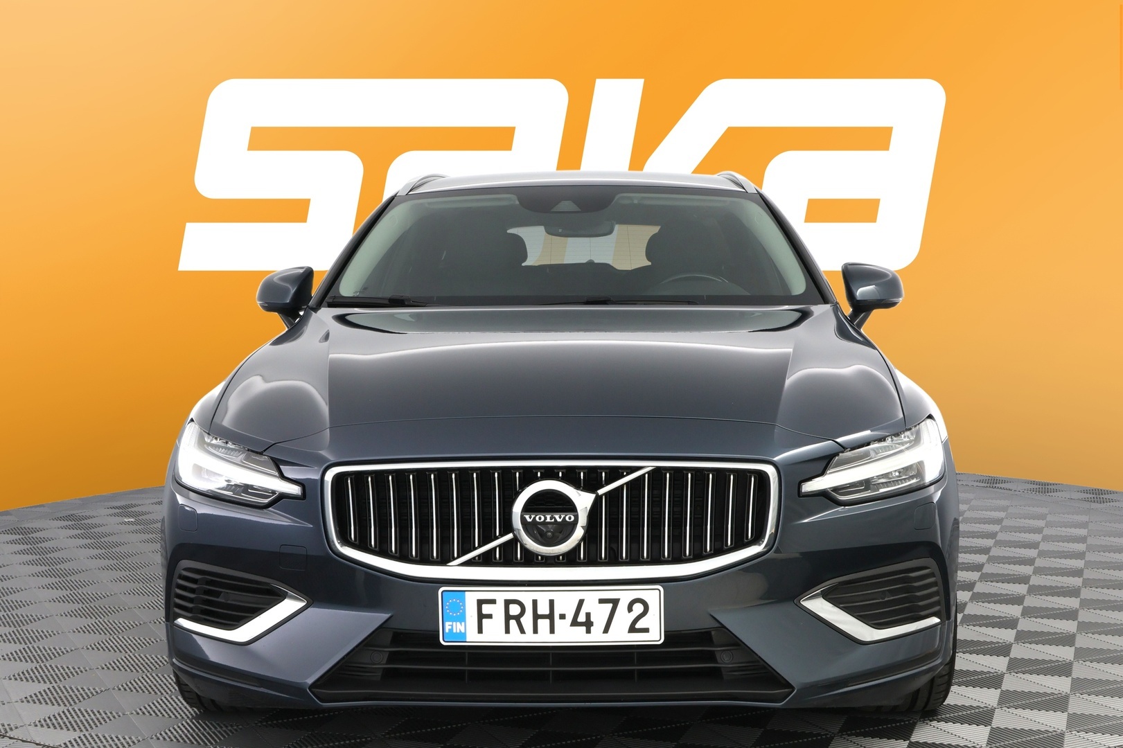 VOLVO V60 2021