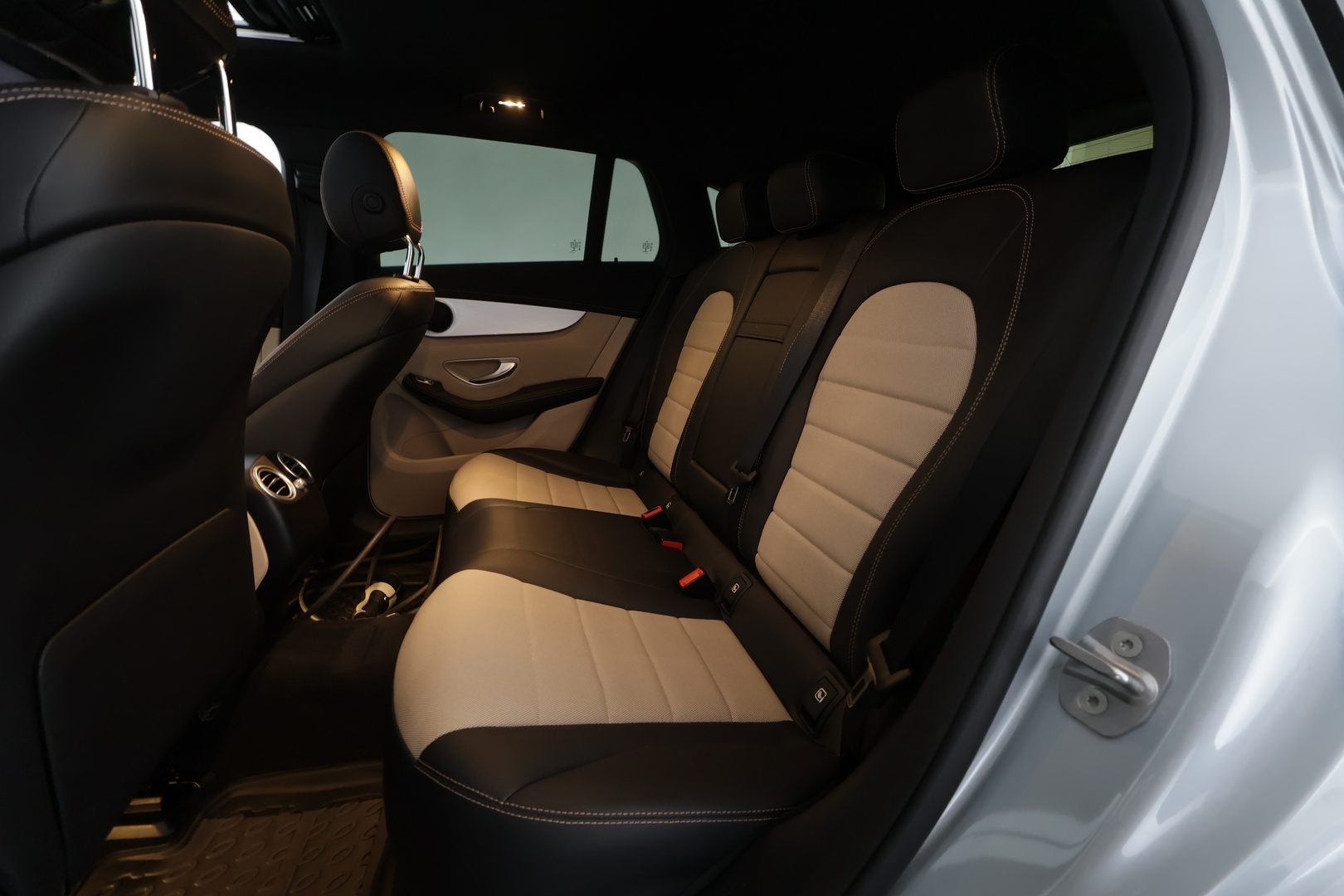 MERCEDES-BENZ EQC 2021