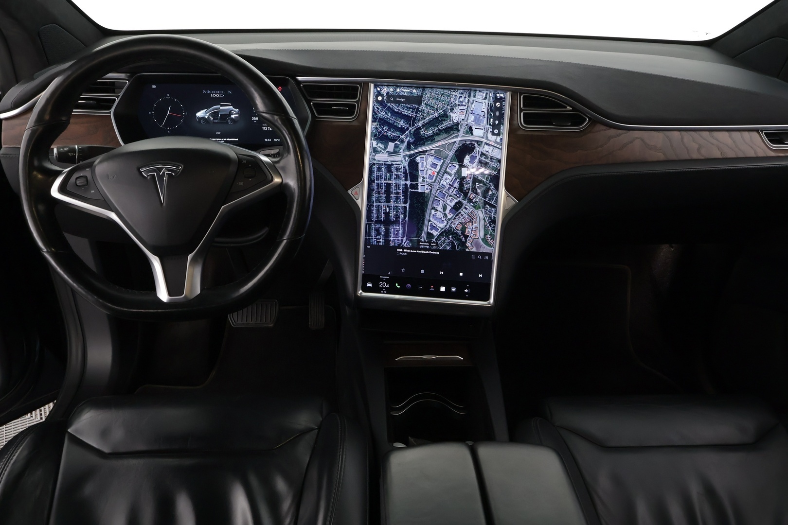 TESLA Model X 2017