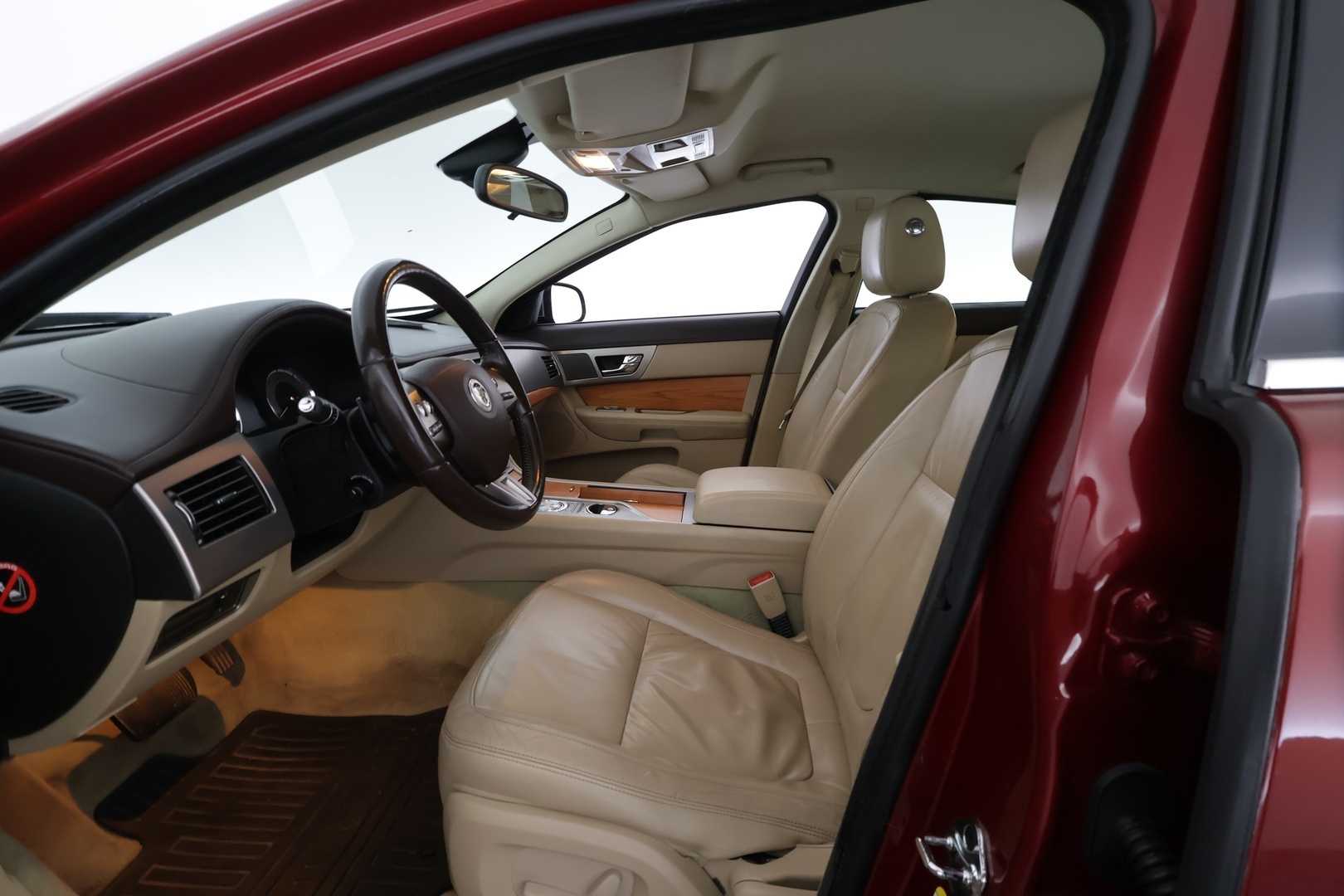 JAGUAR XF 2011