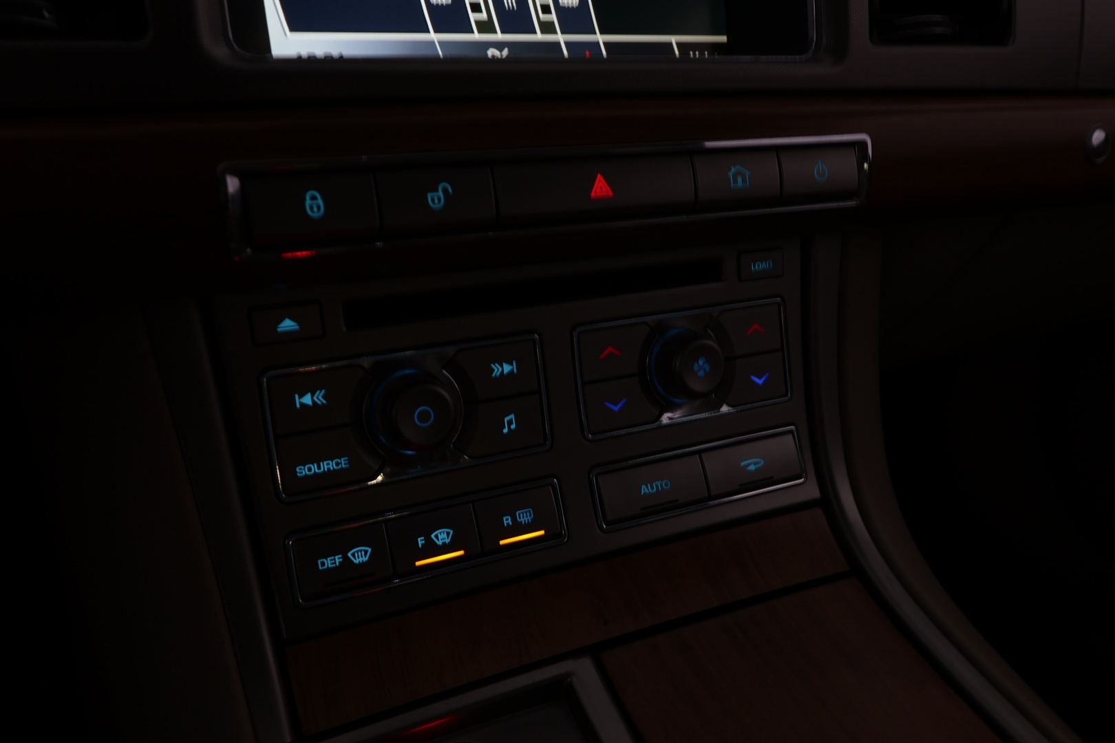 JAGUAR XF 2011