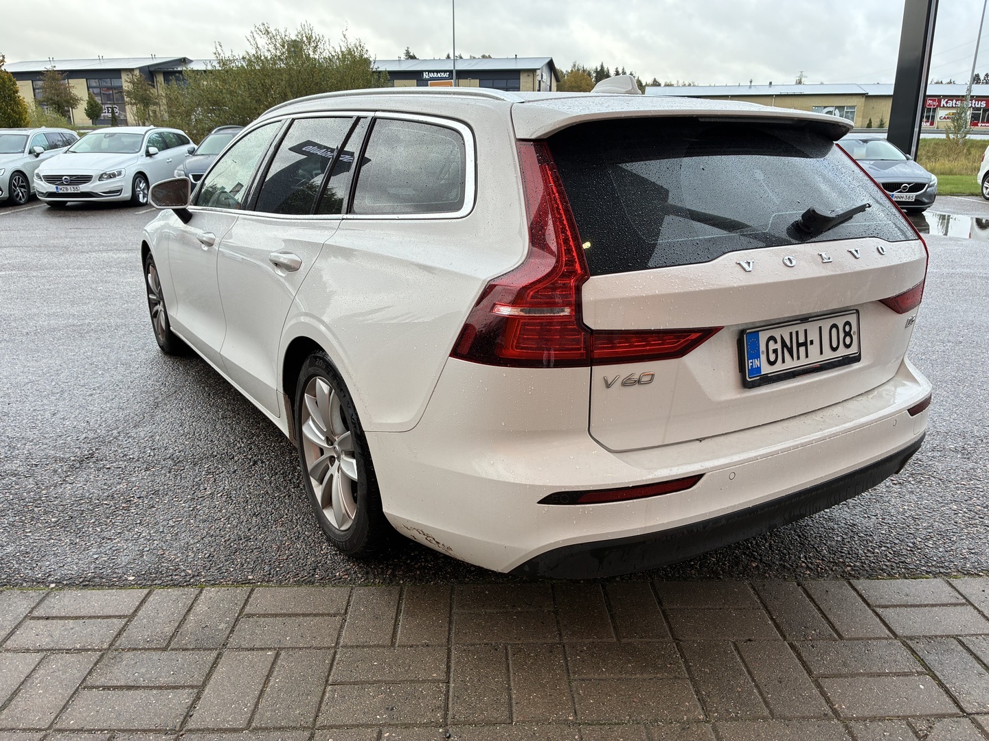 VOLVO V60 2019
