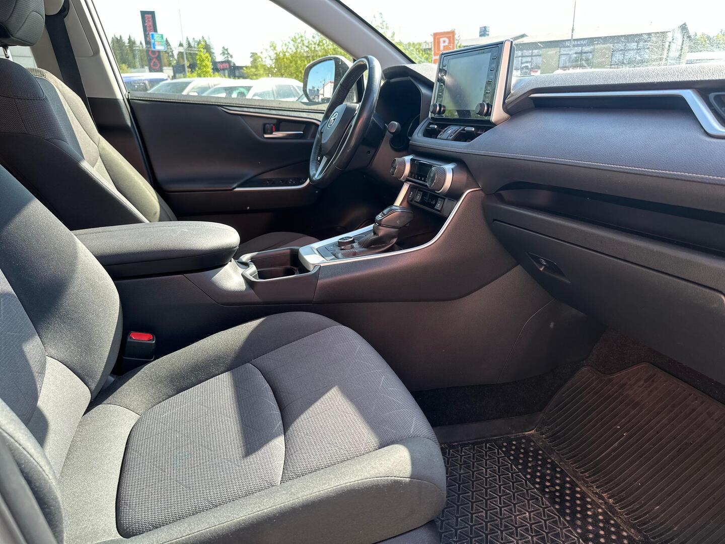TOYOTA RAV4 2019
