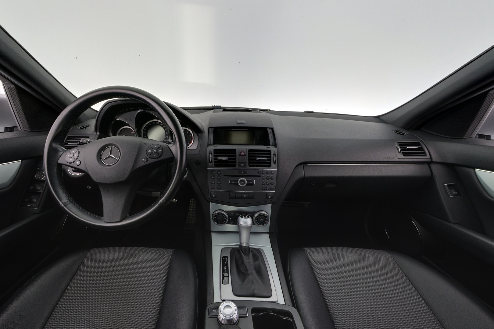 MERCEDES-BENZ C 2010