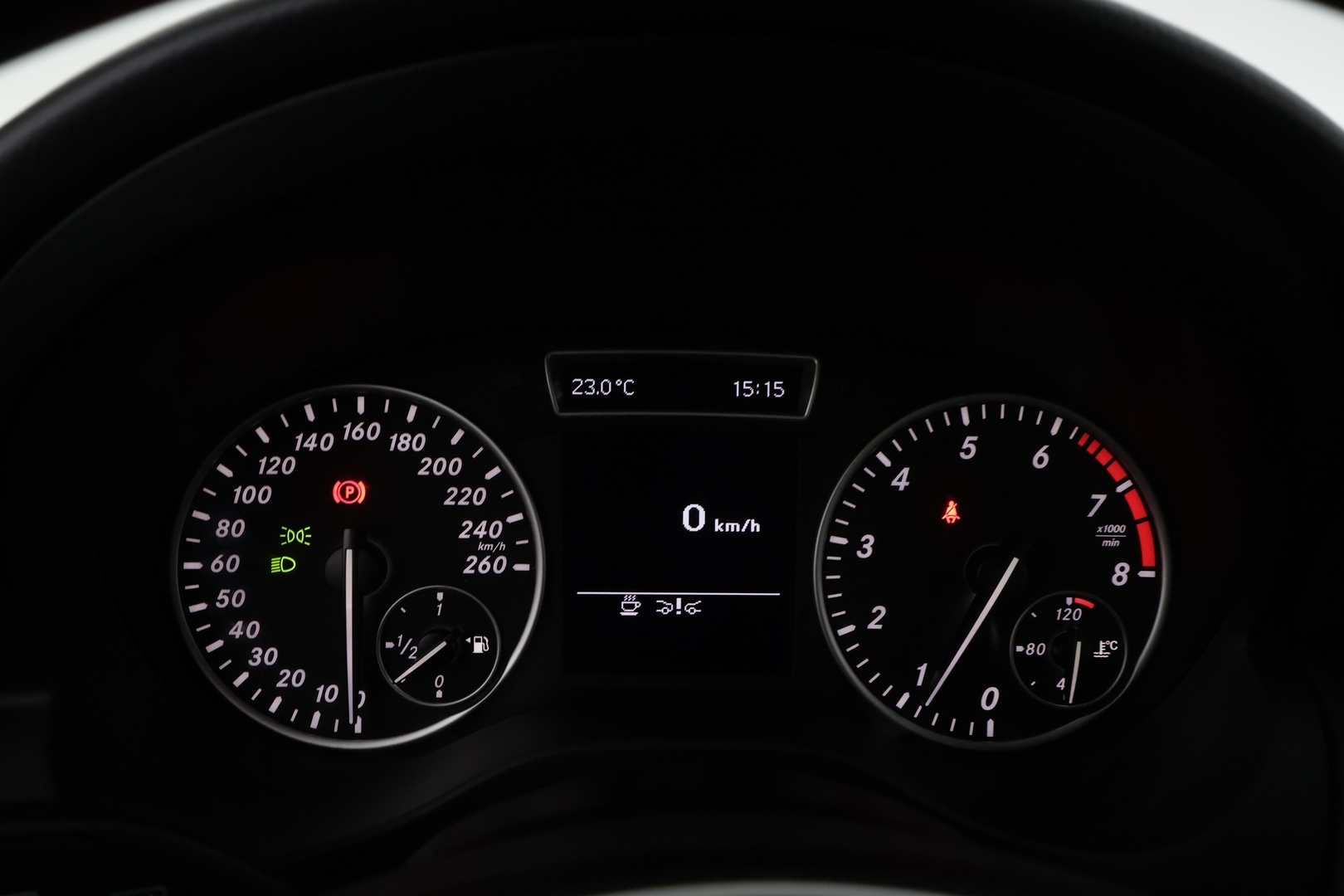 MERCEDES-BENZ A 2013