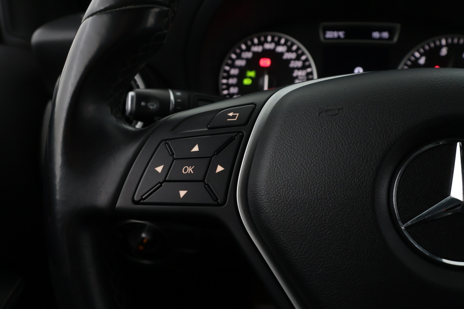 MERCEDES-BENZ A 2013