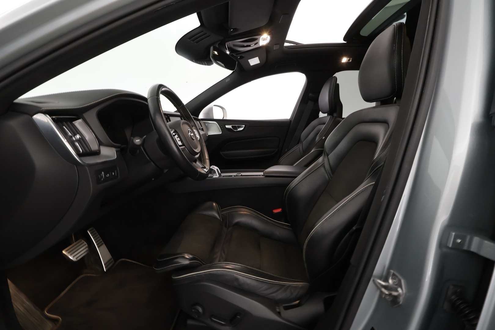 VOLVO XC60 2018
