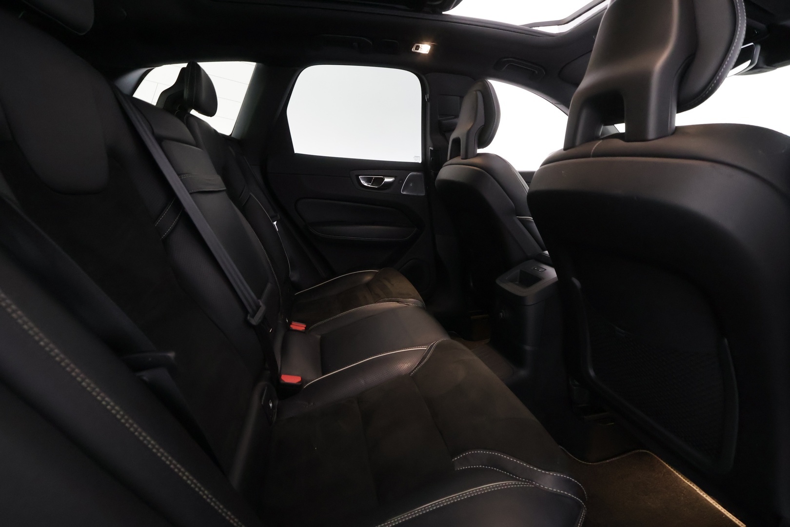 VOLVO XC60 2018
