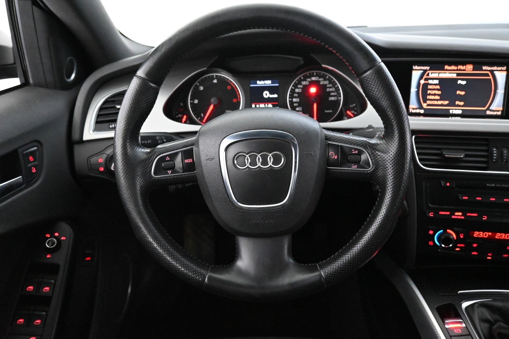AUDI A4 2008