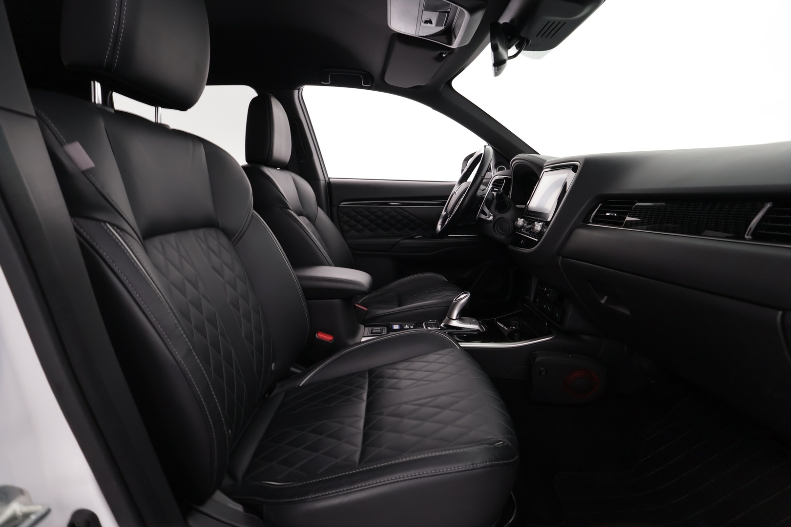 MITSUBISHI Outlander PHEV 2020