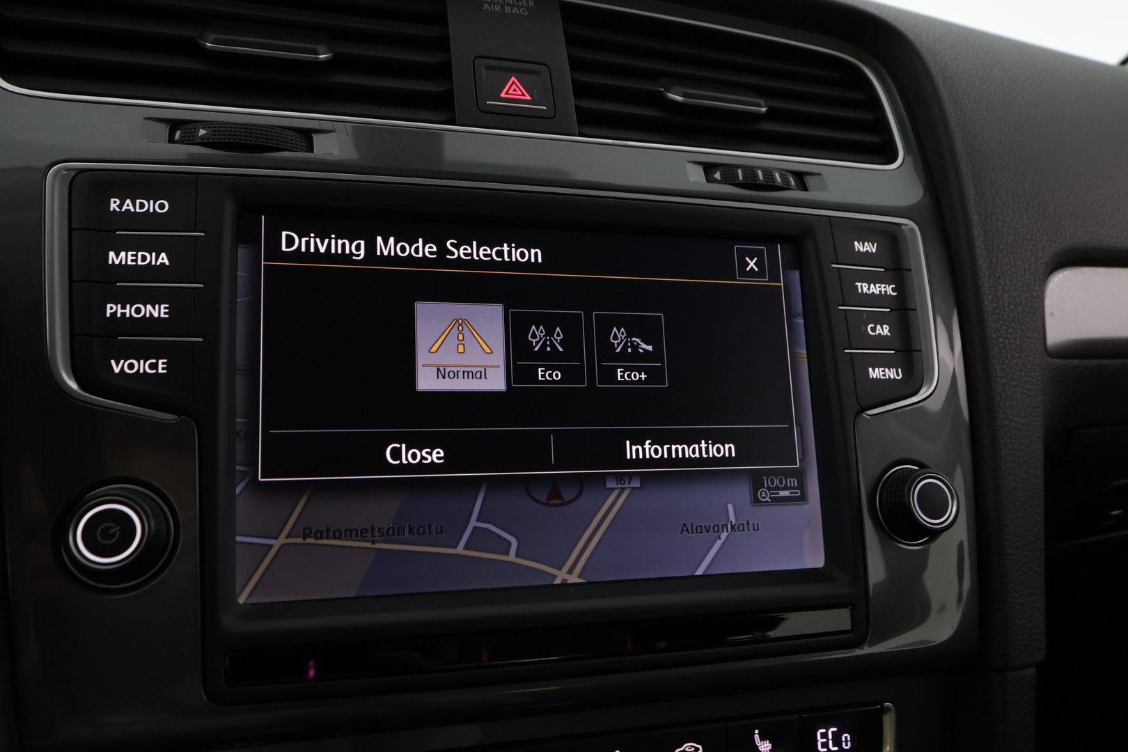 VOLKSWAGEN Golf 2015