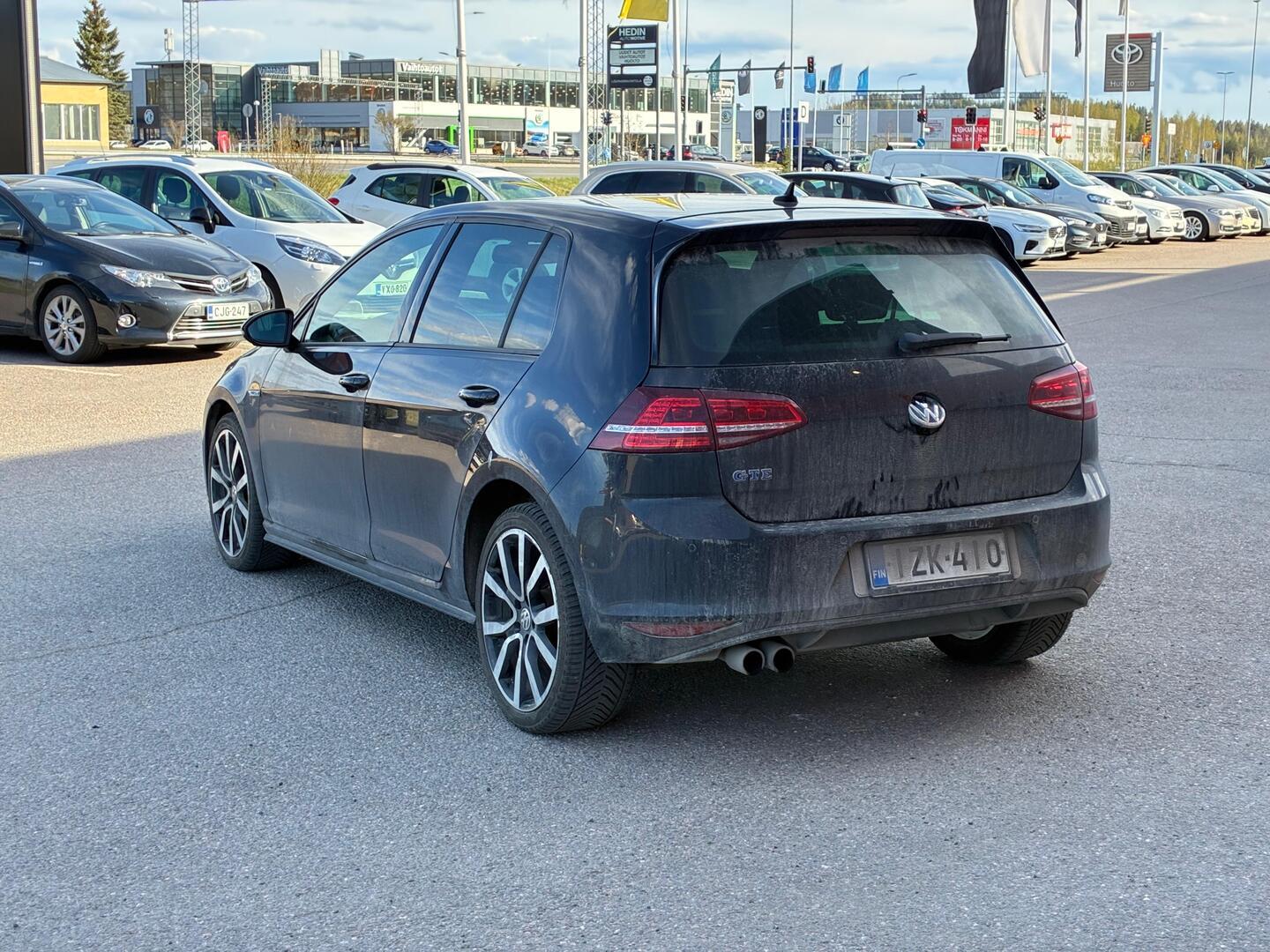 VOLKSWAGEN Golf 2016