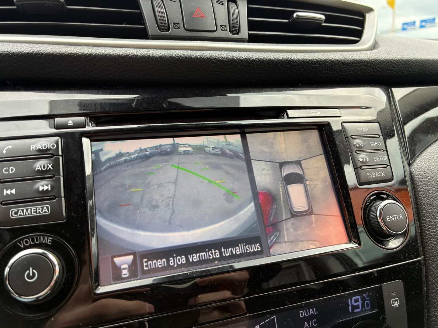 NISSAN Qashqai 2017