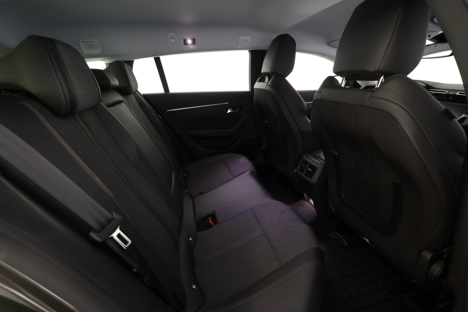 PEUGEOT 508 2020