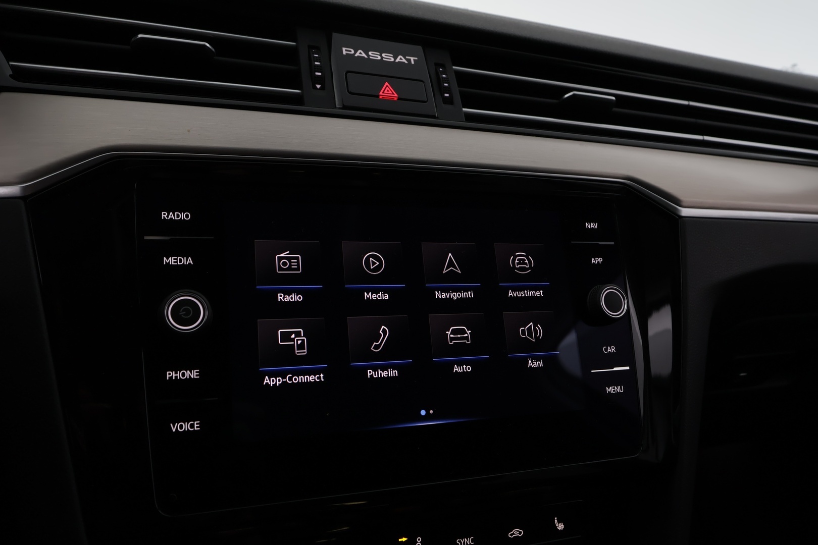 VOLKSWAGEN Passat 2021