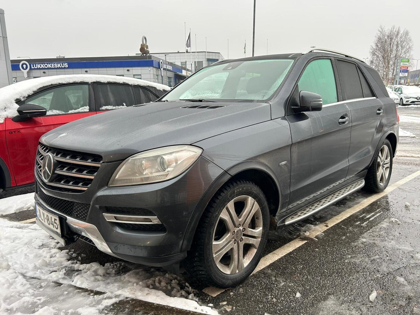 MERCEDES-BENZ ML 2011