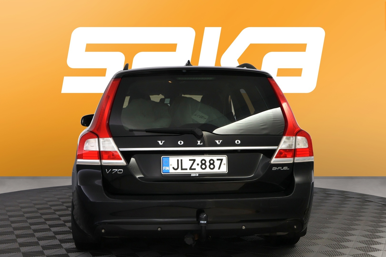 VOLVO V70 2015