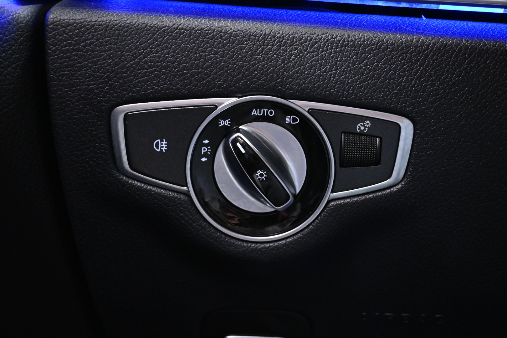 MERCEDES-BENZ E 2017