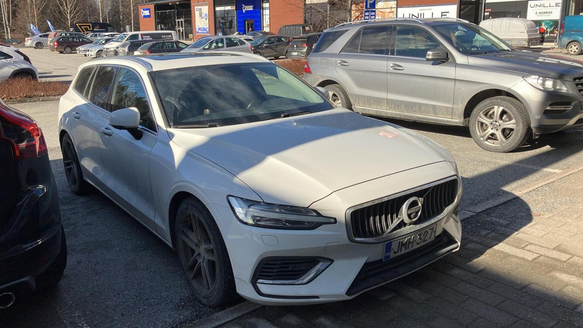 VOLVO V60 2019