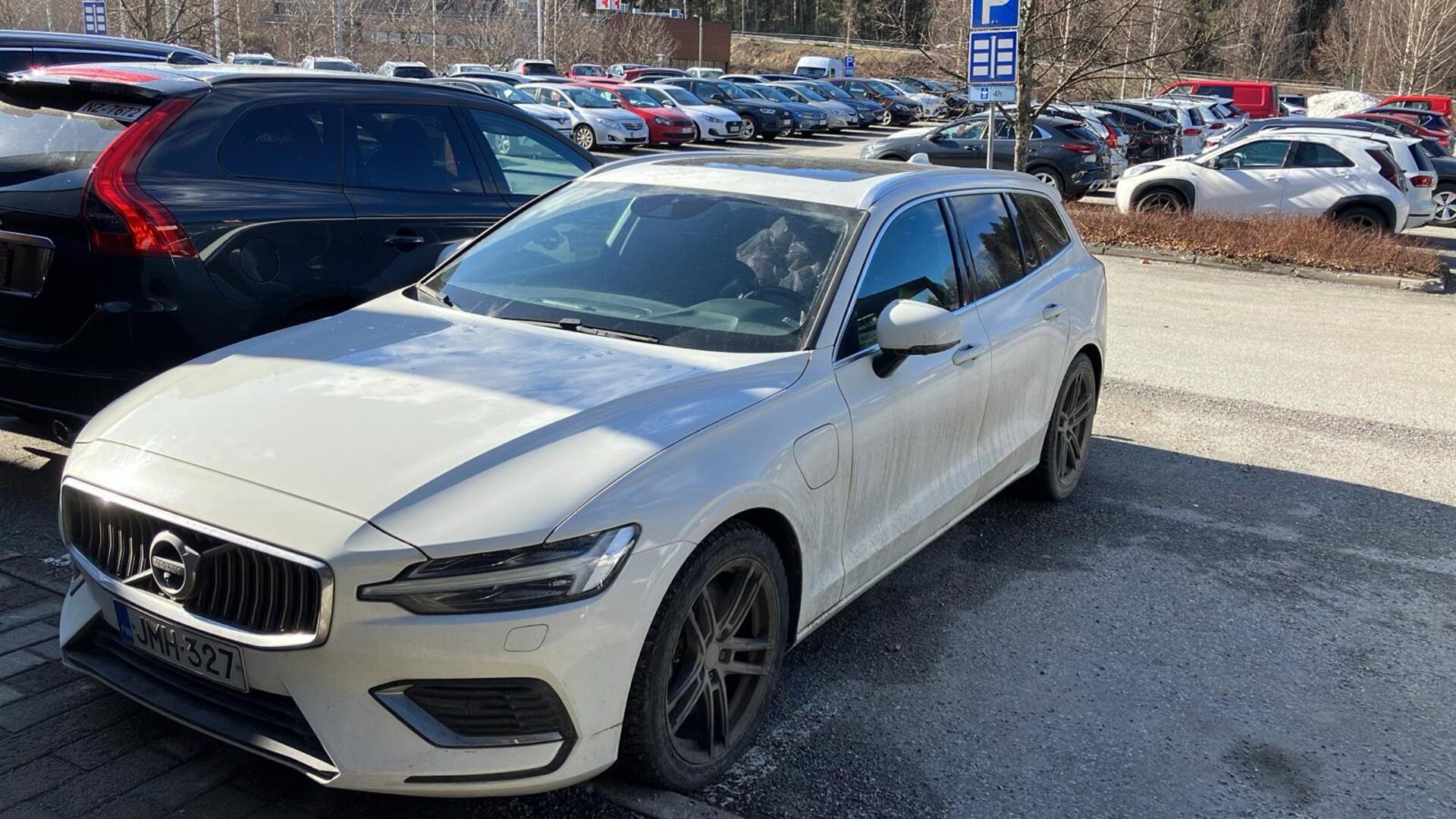 VOLVO V60 2019