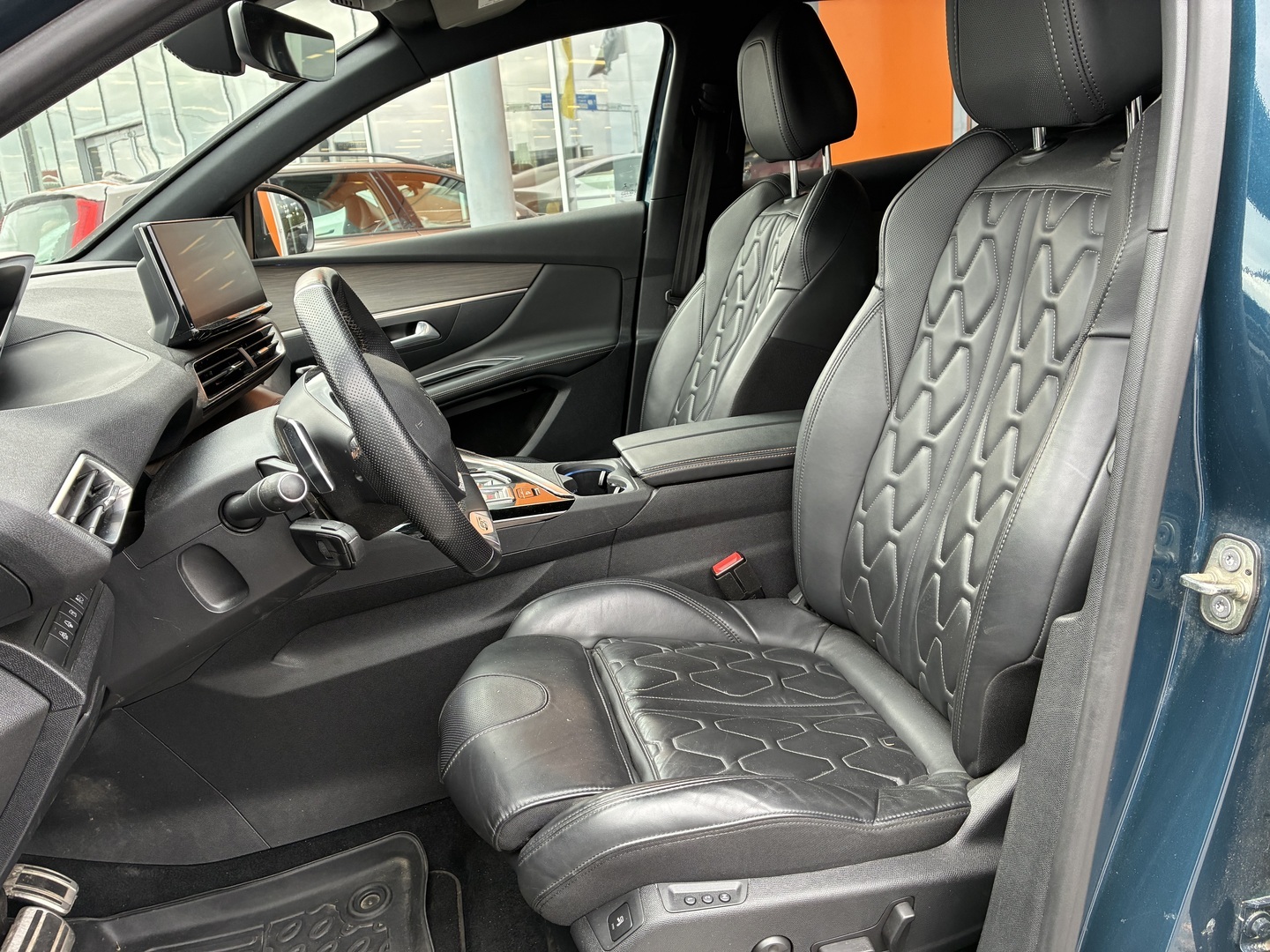 PEUGEOT 3008 2021