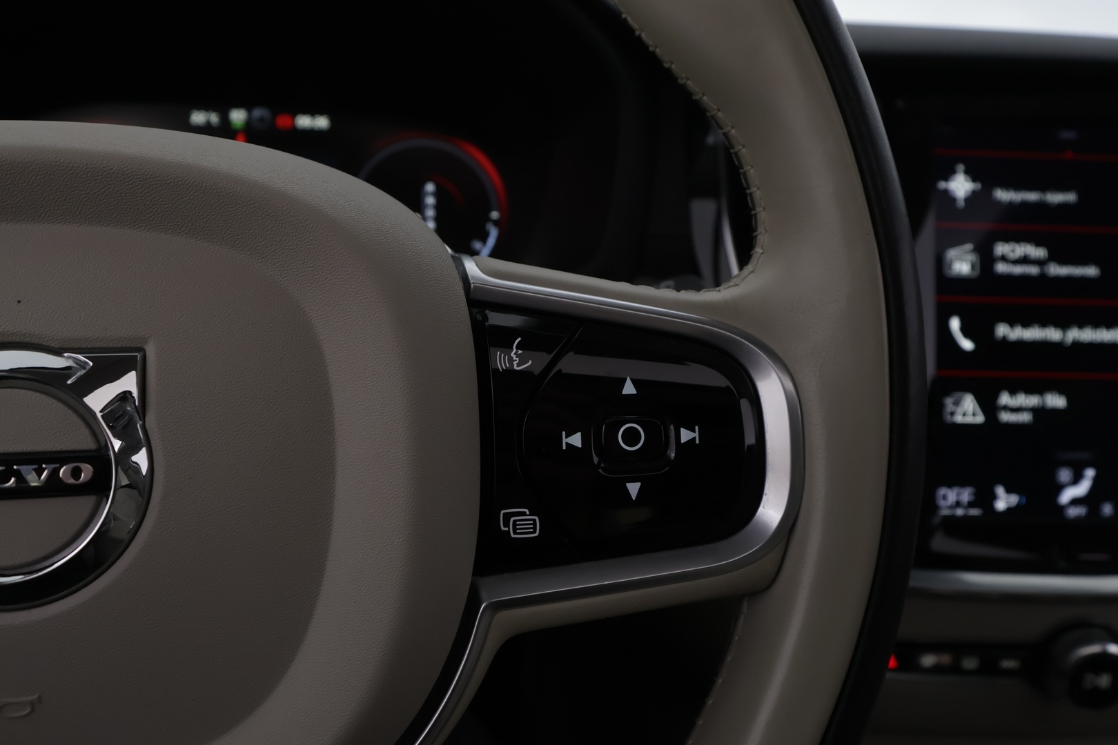 VOLVO V60 2019