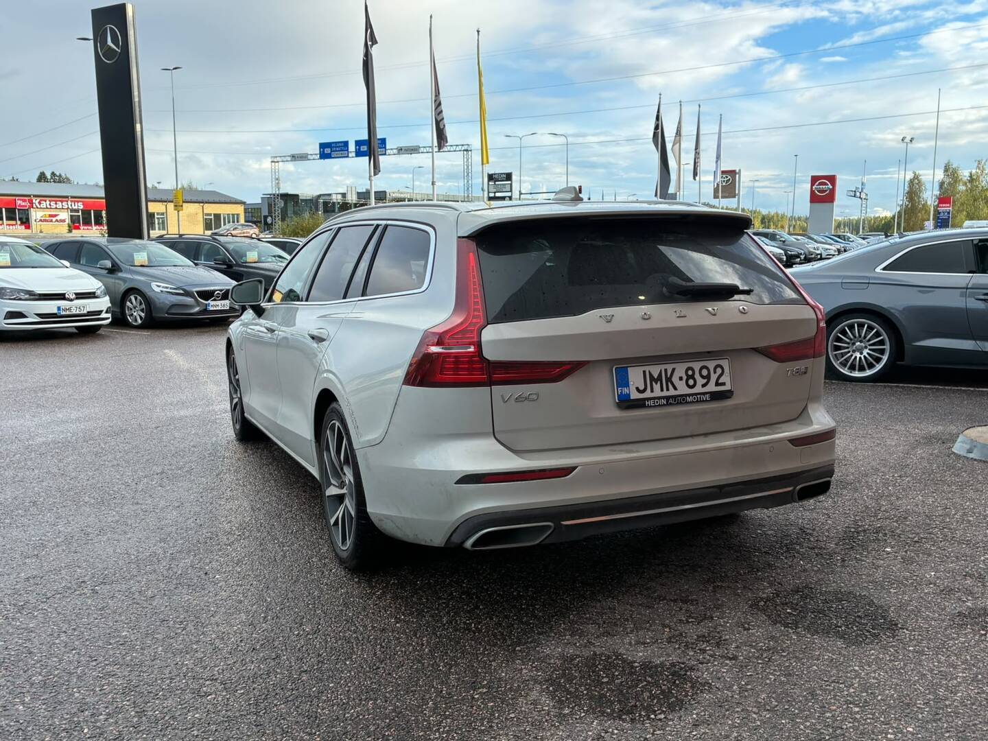 VOLVO V60 2019