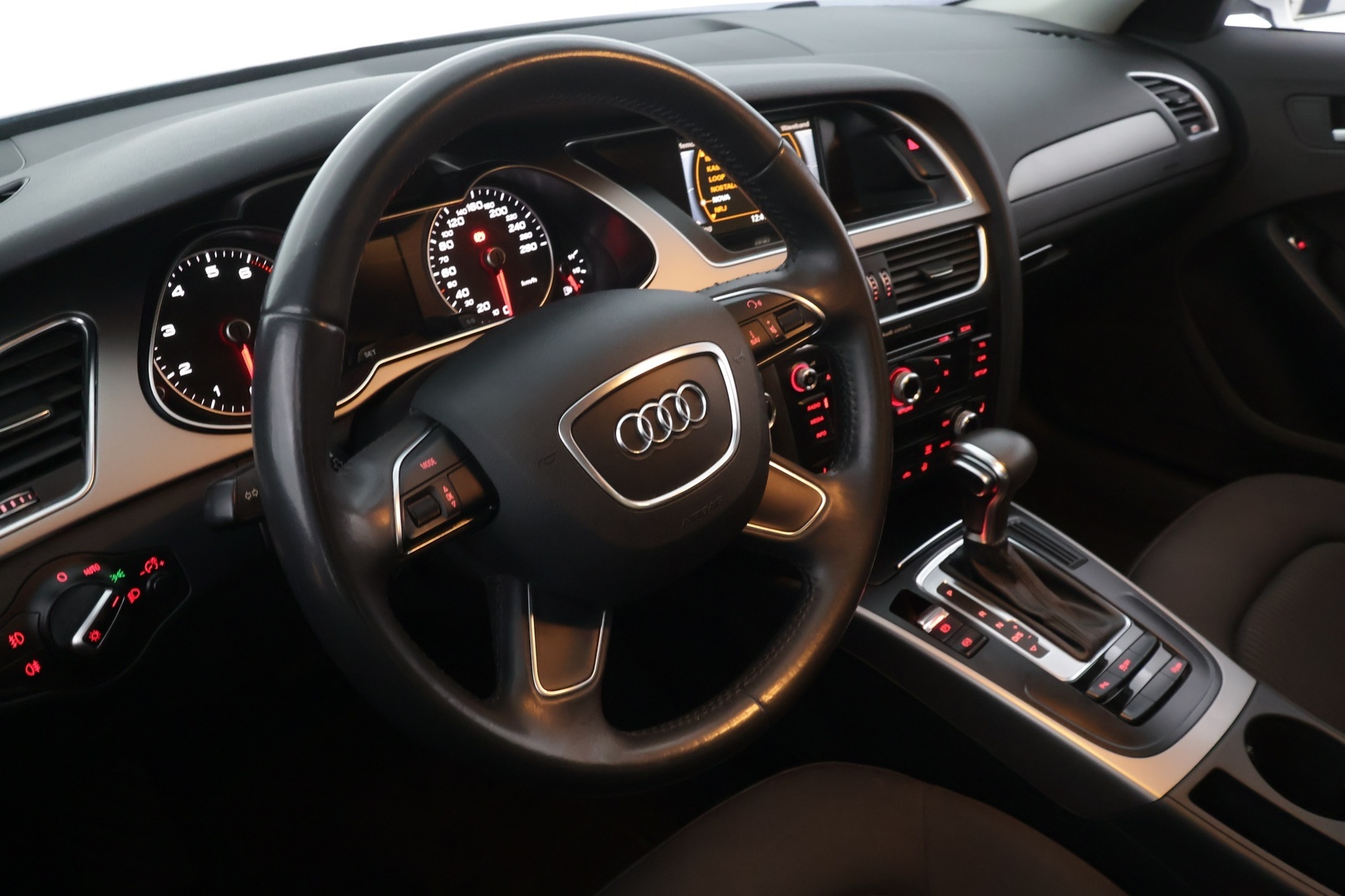 AUDI A4 2014