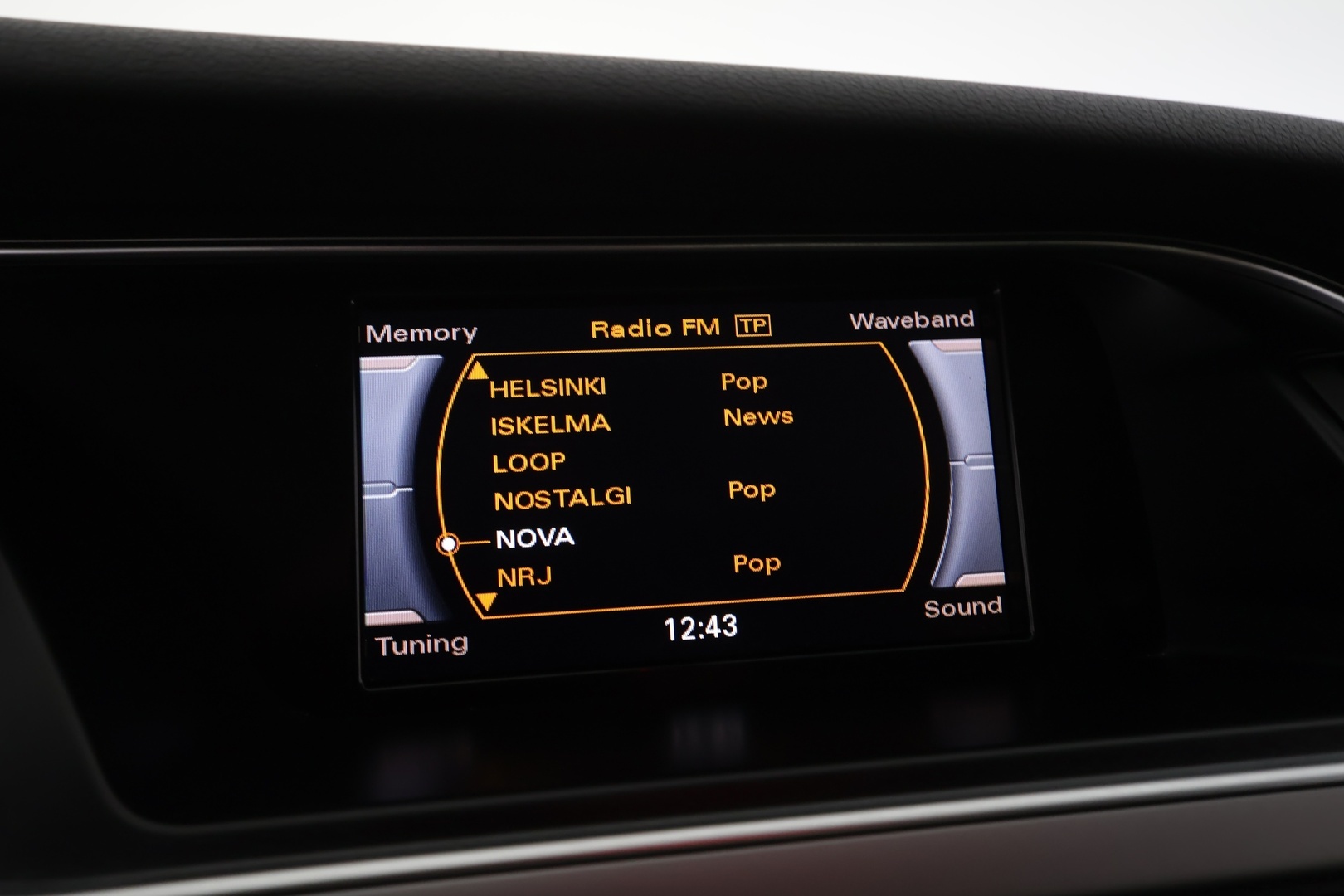 AUDI A4 2014