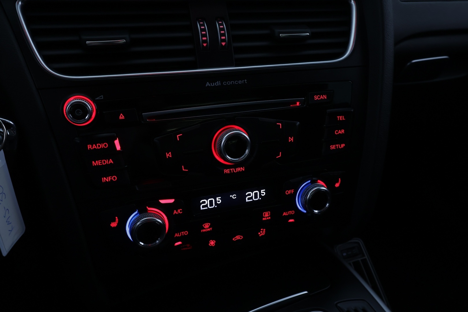 AUDI A4 2014