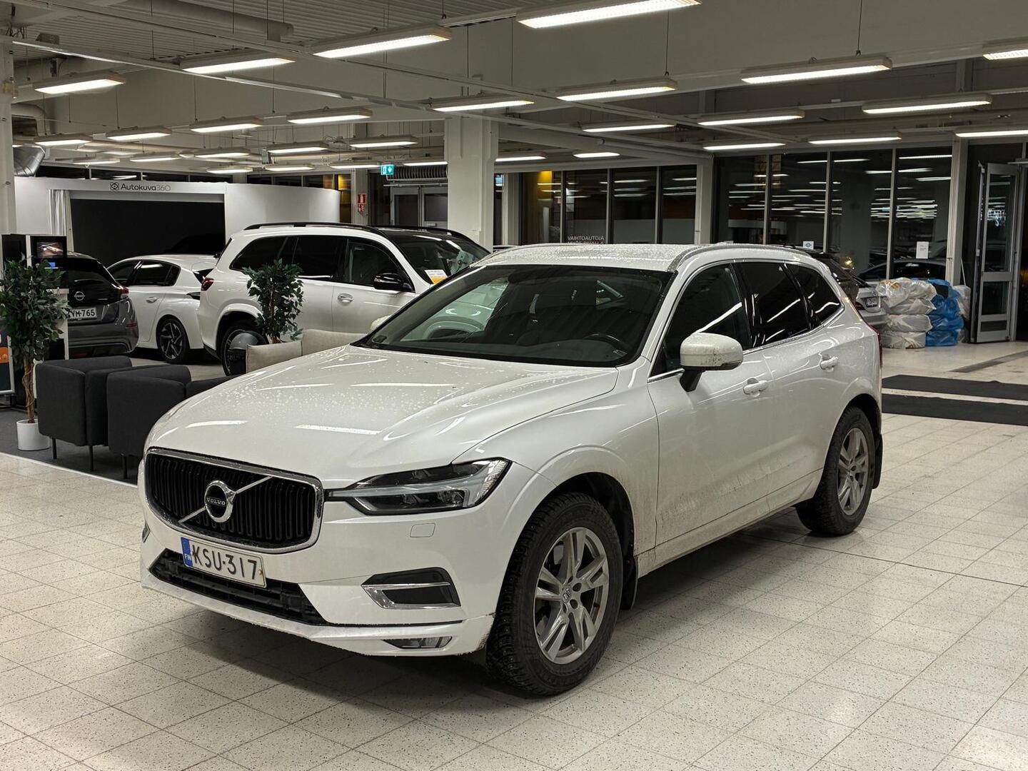 VOLVO XC60 2018