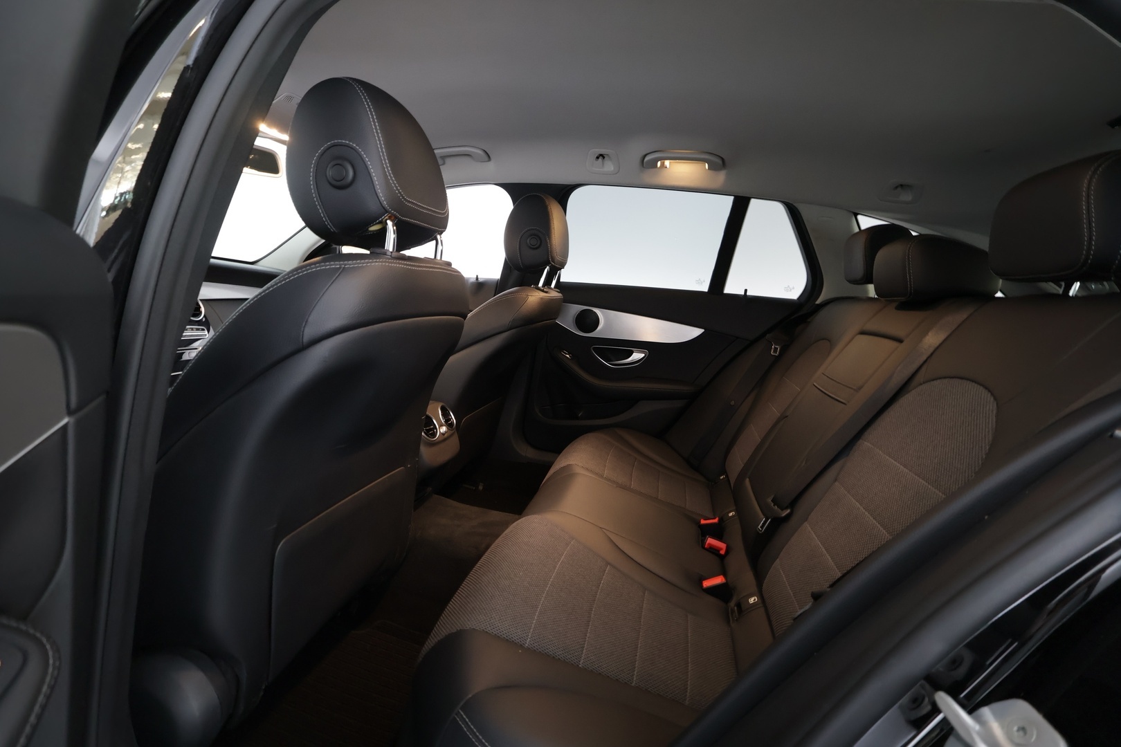 MERCEDES-BENZ C 2016