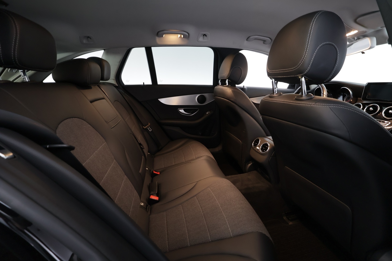 MERCEDES-BENZ C 2016