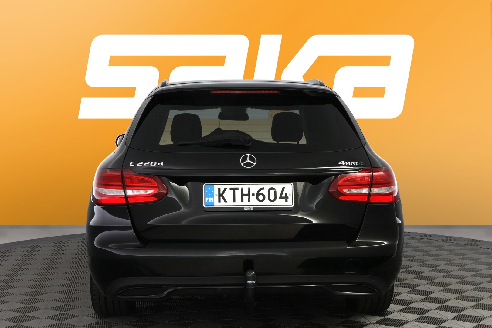 MERCEDES-BENZ C 2016