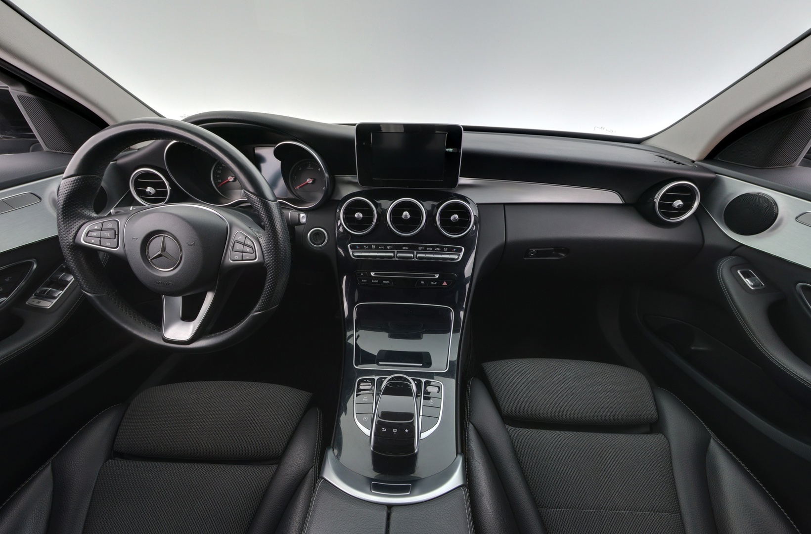MERCEDES-BENZ C 2016