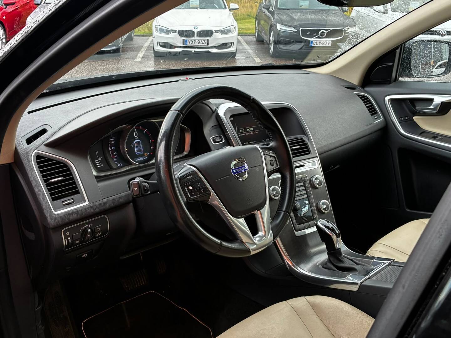 VOLVO XC60 2016