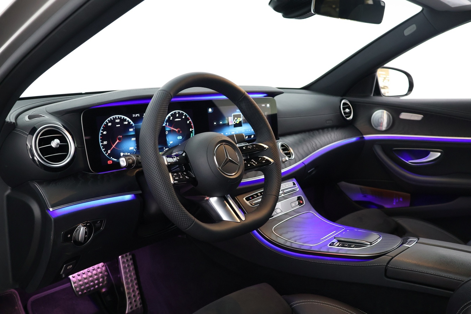 MERCEDES-BENZ E 2021