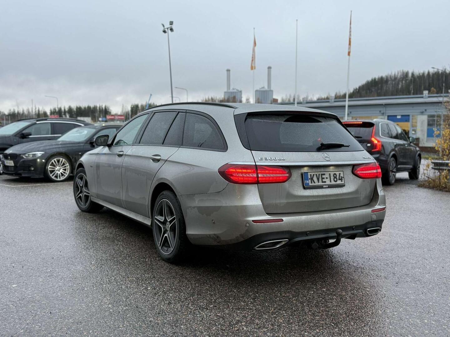 MERCEDES-BENZ E 2021