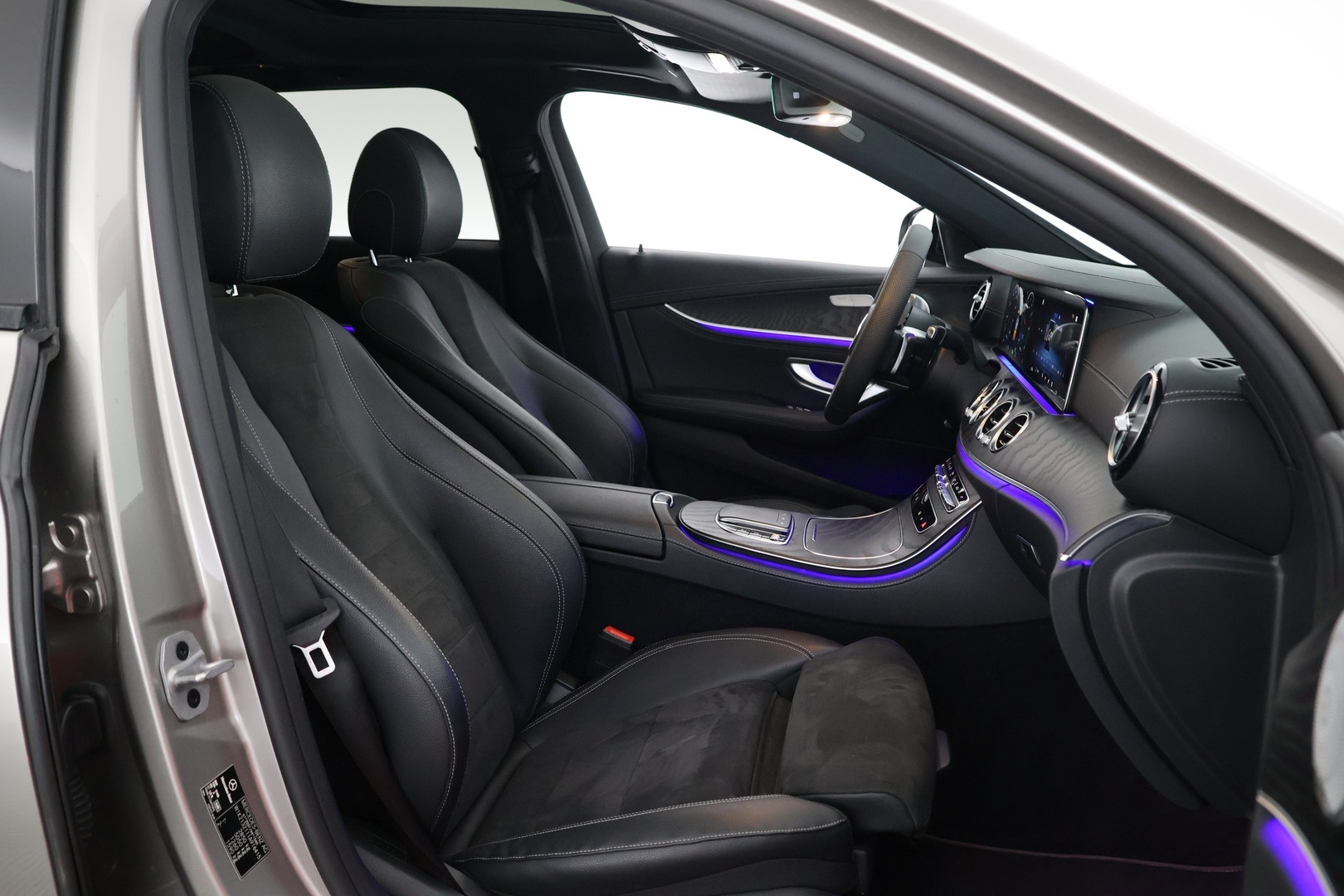 MERCEDES-BENZ E 2021