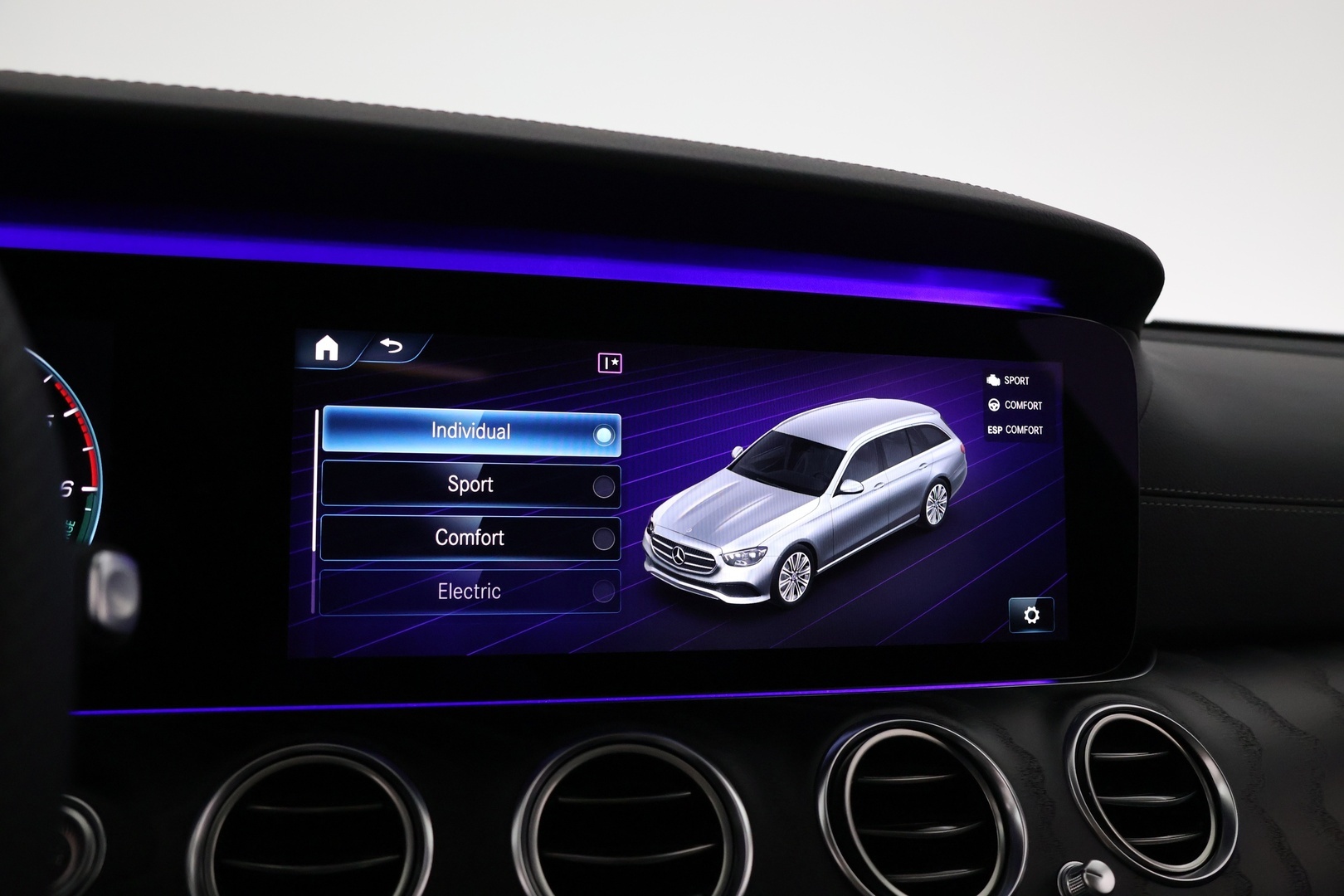 MERCEDES-BENZ E 2021