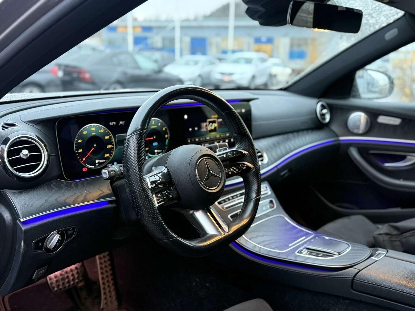 MERCEDES-BENZ E 2021