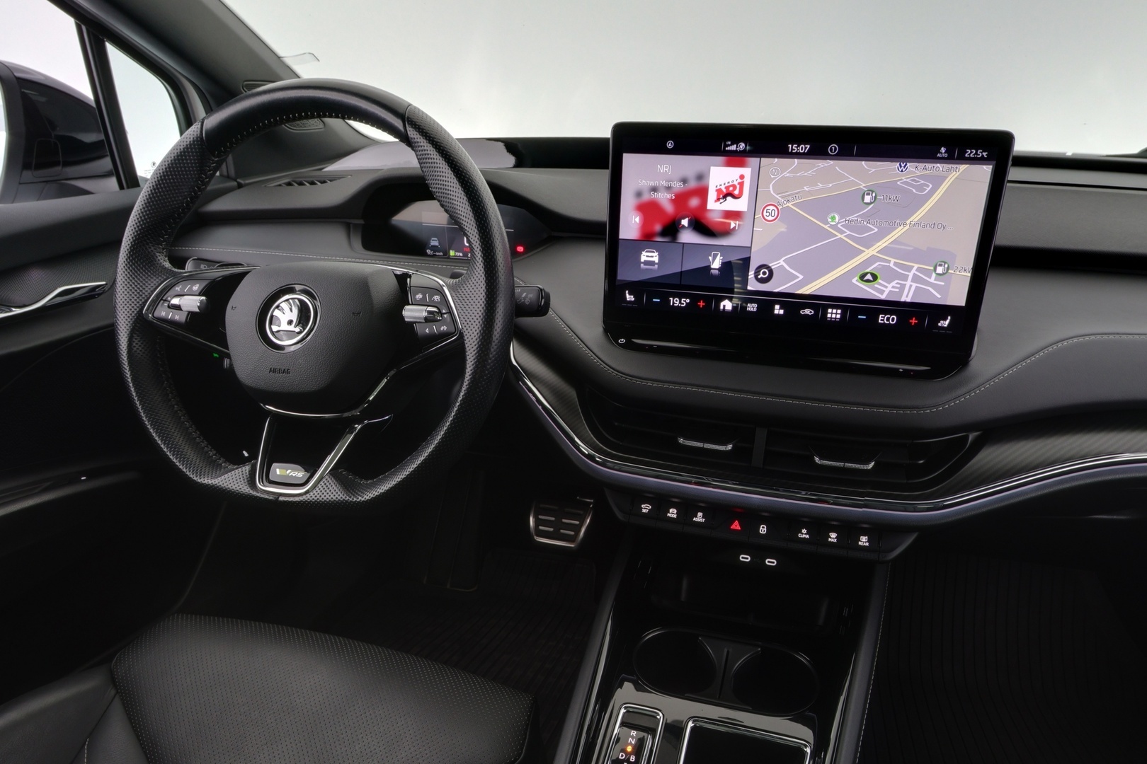 SKODA Enyaq 2023