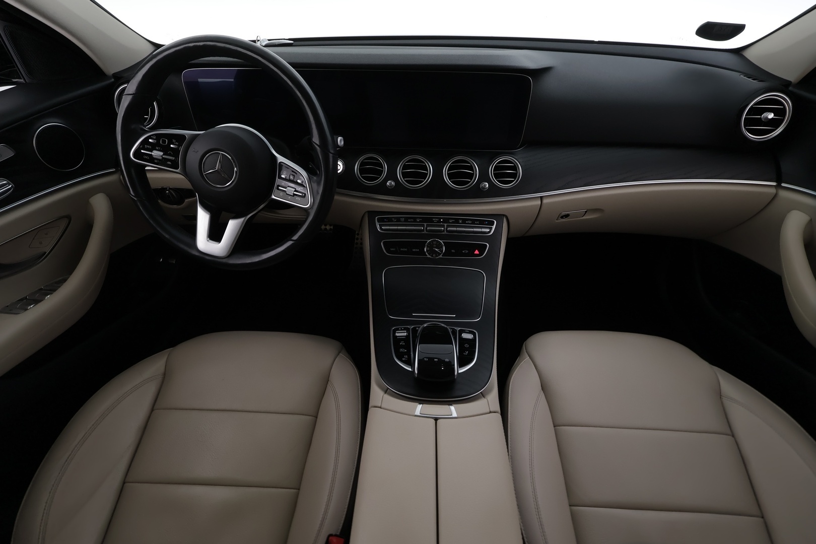 MERCEDES-BENZ E 2019