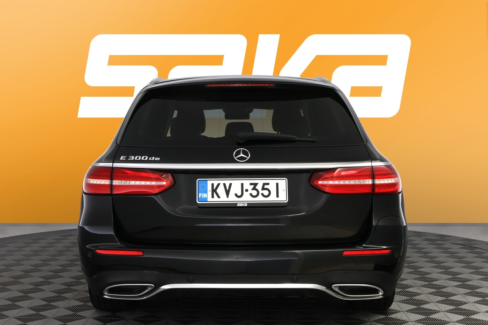 MERCEDES-BENZ E 2019