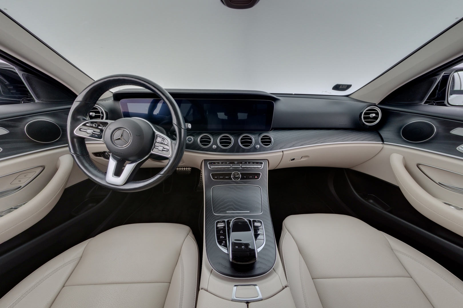 MERCEDES-BENZ E 2019