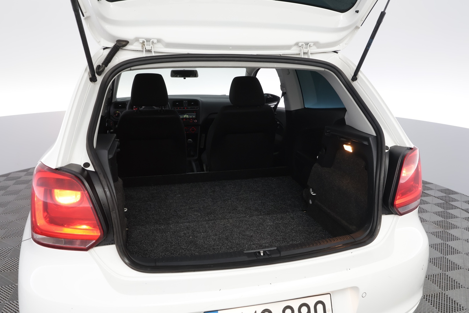 VOLKSWAGEN Polo 2014
