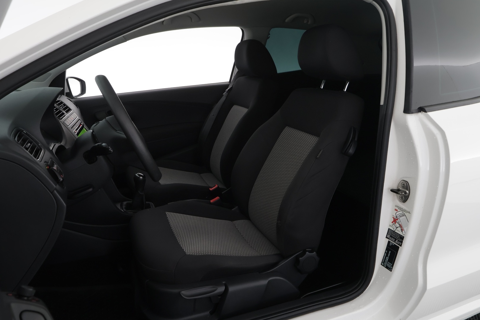 VOLKSWAGEN Polo 2014