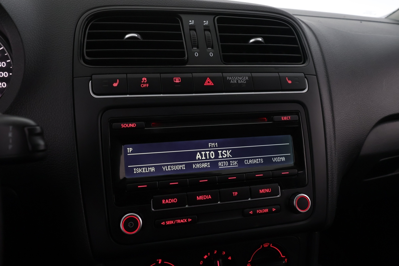VOLKSWAGEN Polo 2014