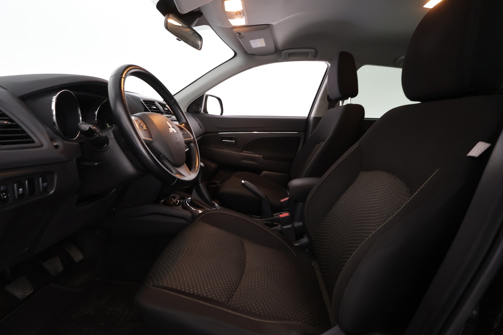 MITSUBISHI ASX 2015